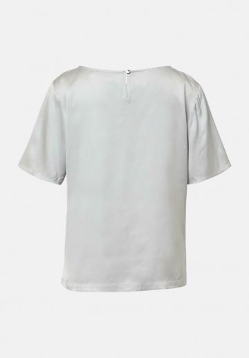 Атласная блузка