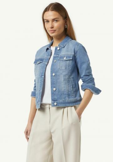 Джинсовая куртка