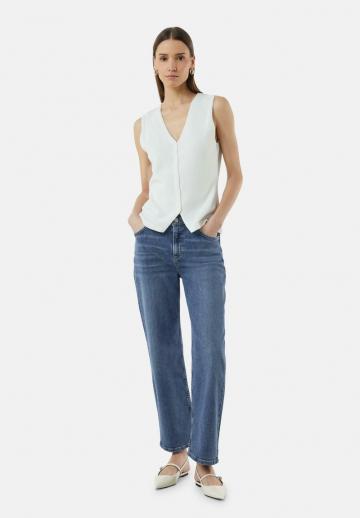 Прямые джинсы