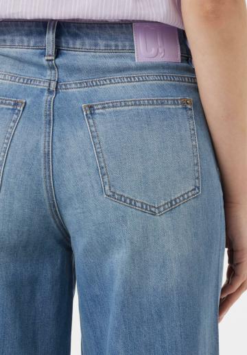 Короткие джинсы