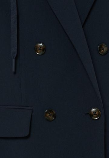 Короткое пальто