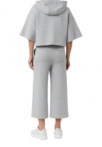 Пуловер с капюшоном