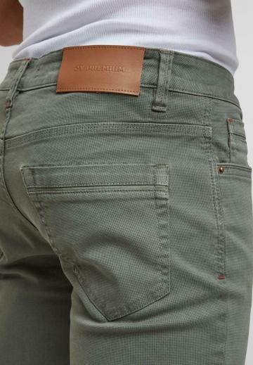 Узкие джинсы