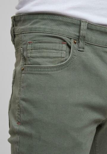 Узкие джинсы