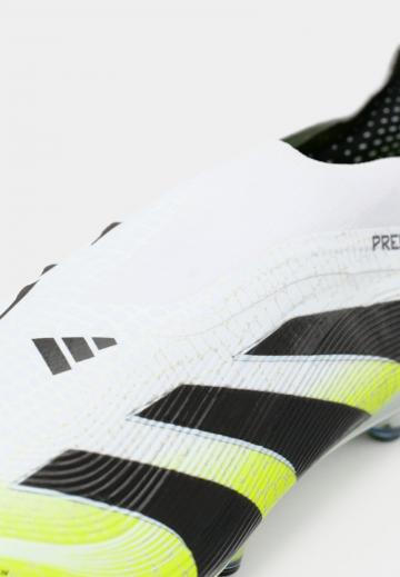 Футбольные бутсы