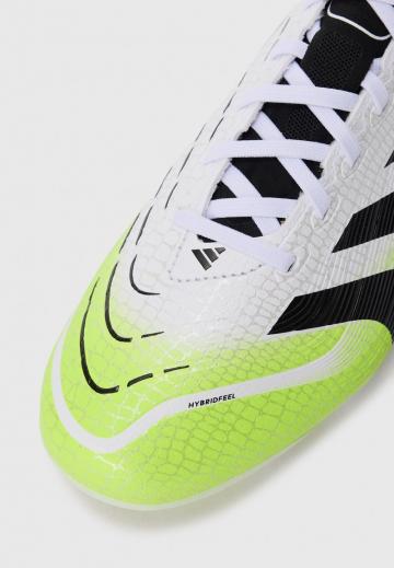 Футбольные бутсы