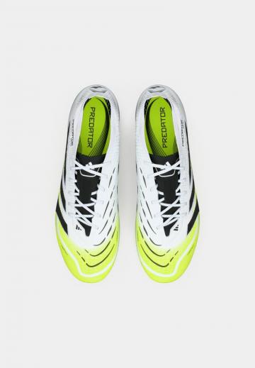 Футбольные бутсы