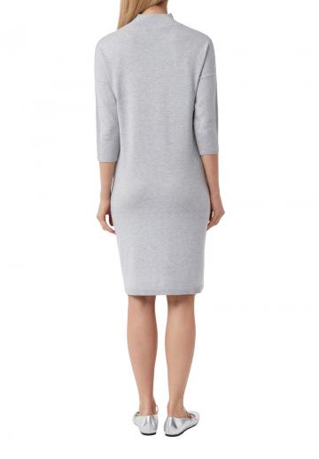 Вязаное платье