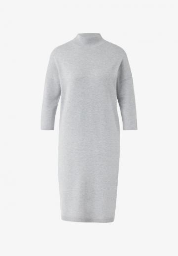 Вязаное платье