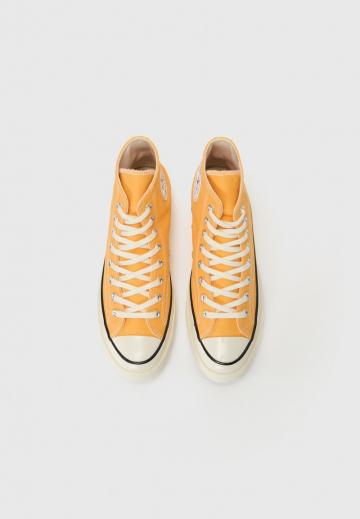 Гандбольные кроссовки