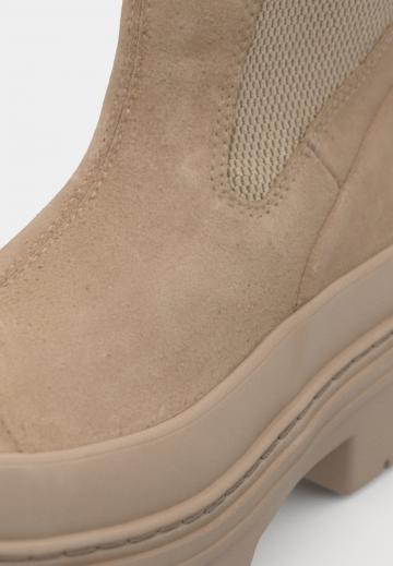 Ботинки челси