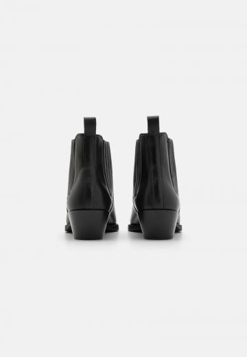 Ботинки челси