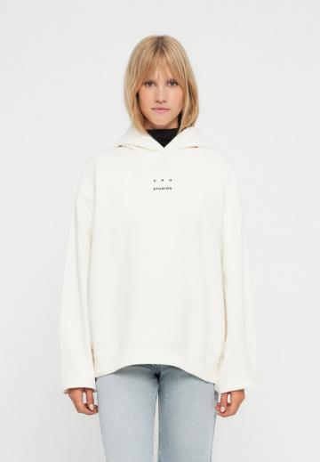 Пуловер с капюшоном