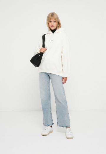 Пуловер с капюшоном