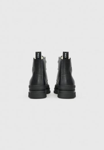 Зимние ботинки