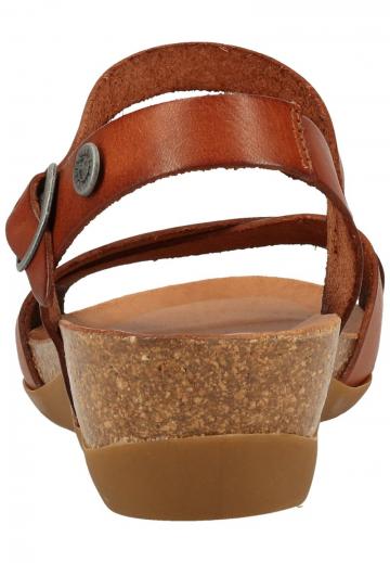 Босоножки на танкетке