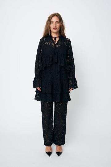 Прямые брюки