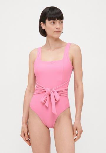 Слитный купальник