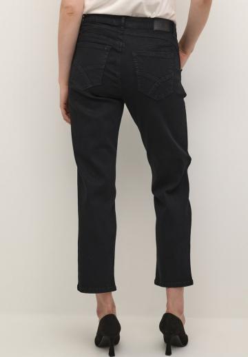 Короткие джинсы