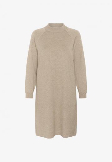 Вязаное платье