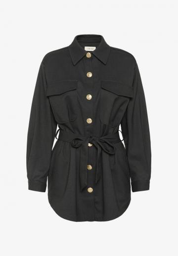 Блейзер с накладными карманами