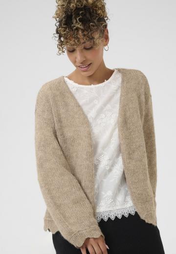 Вязаная кофта