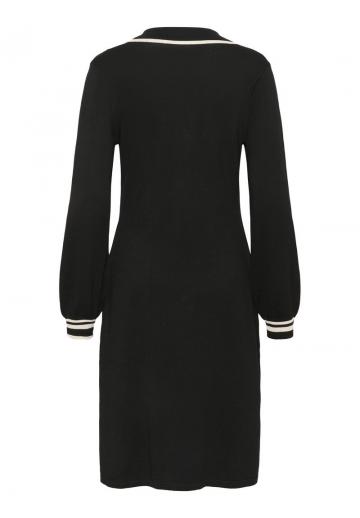 Вязаное платье