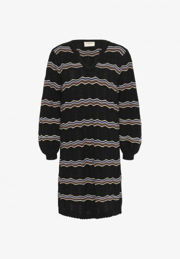 Вязаное платье