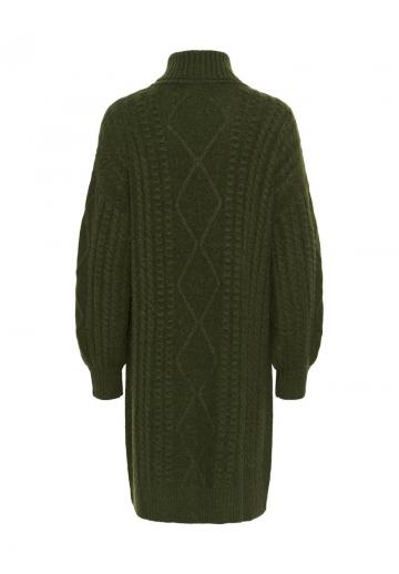 Вязаное платье