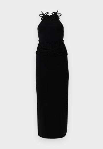 Вязаное платье