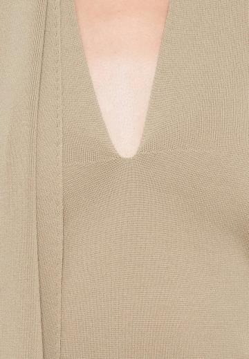 Вязаное платье