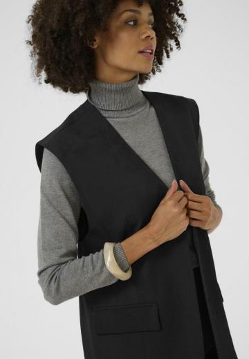 Длинный жилет