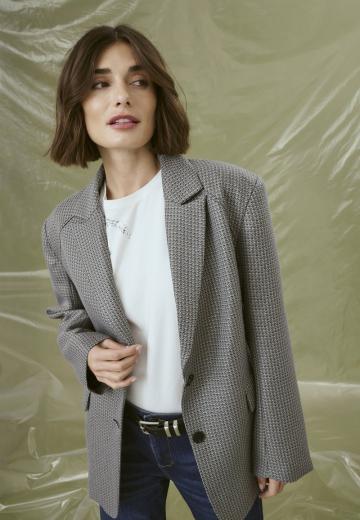 Короткое пальто