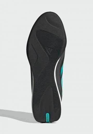 Футбольные бутсы