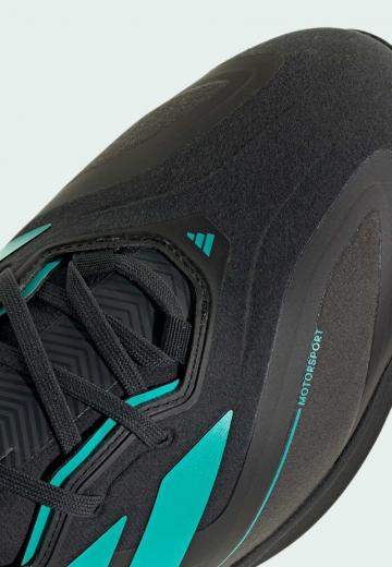 Футбольные бутсы