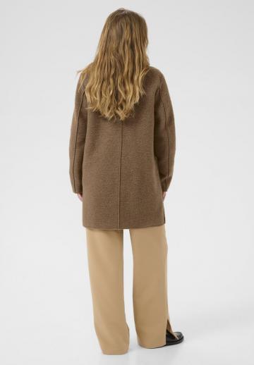 Короткое пальто