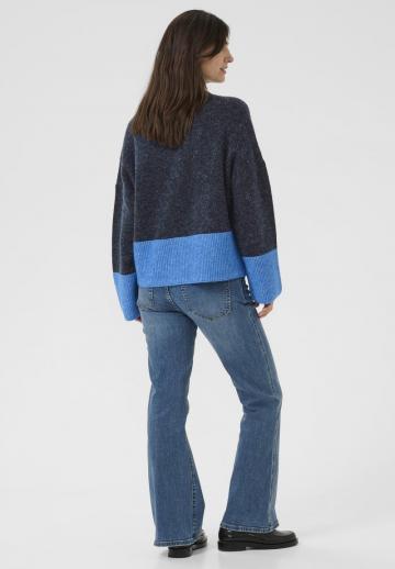 Длинный пуловер