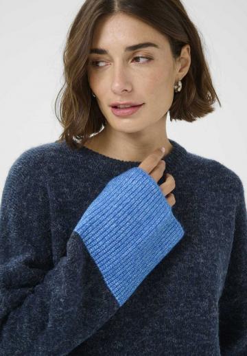 Длинный пуловер