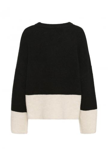 Длинный пуловер