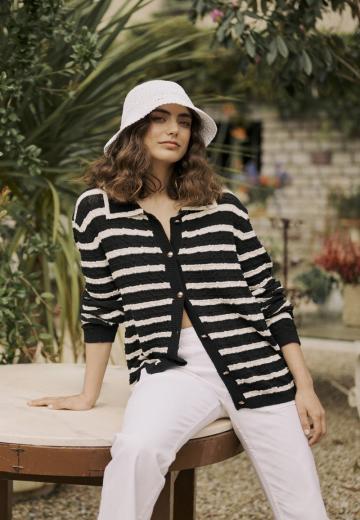 Вязаная кофта