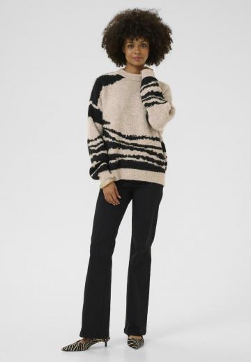 Длинный пуловер