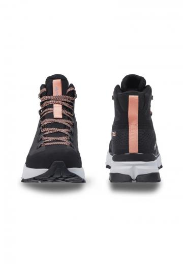 Походные ботинки