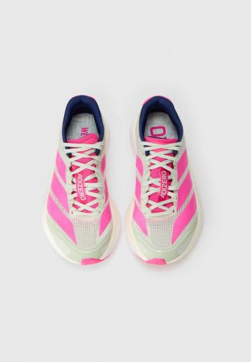 Беговые кроссовки