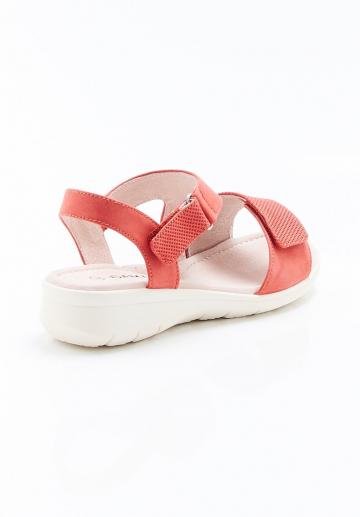 Босоножки на танкетке