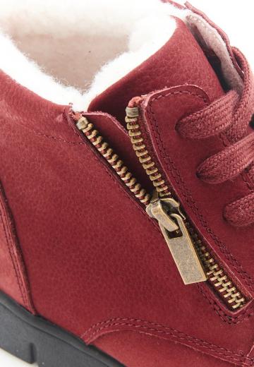 Зимние ботинки