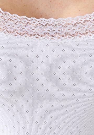 Топ на бретельках