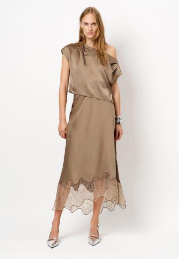 Атласная блузка