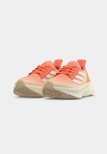 Беговые кроссовки