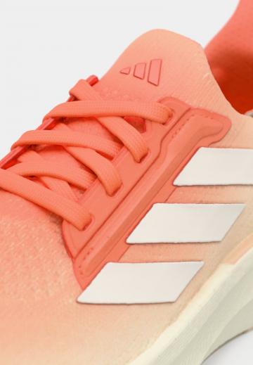 Беговые кроссовки