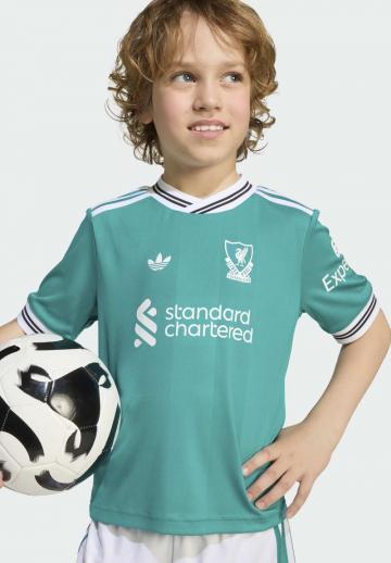 Спортивные шорты